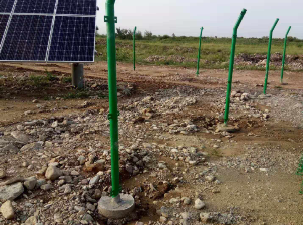光伏發電護欄網規格