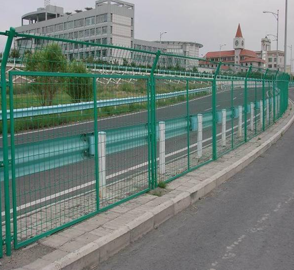 高速公路護欄網